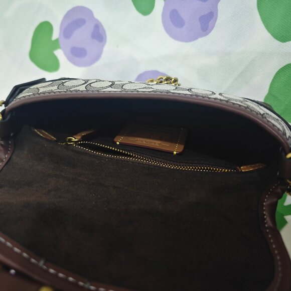 Coach Chain Shoulder Bag - Picture 11 of 11